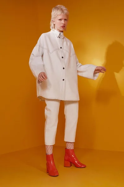 Look 3